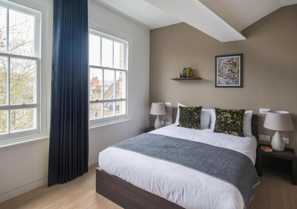 Wells Court By Aeria Apartments London Bagian luar foto
