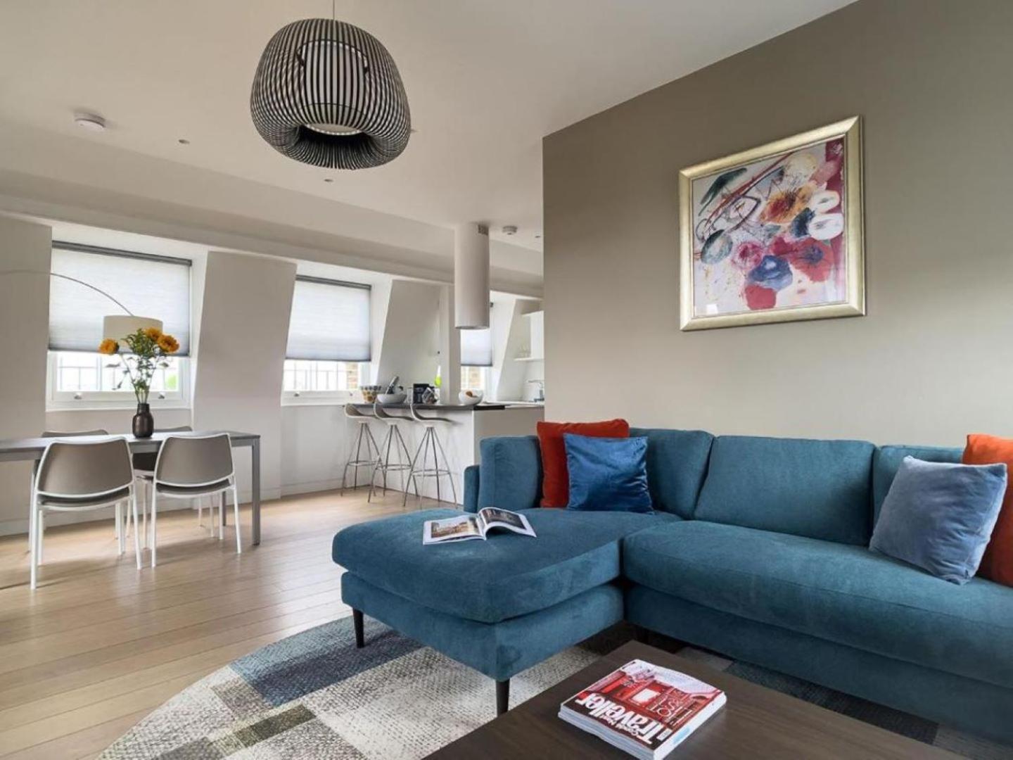 Wells Court By Aeria Apartments London Bagian luar foto