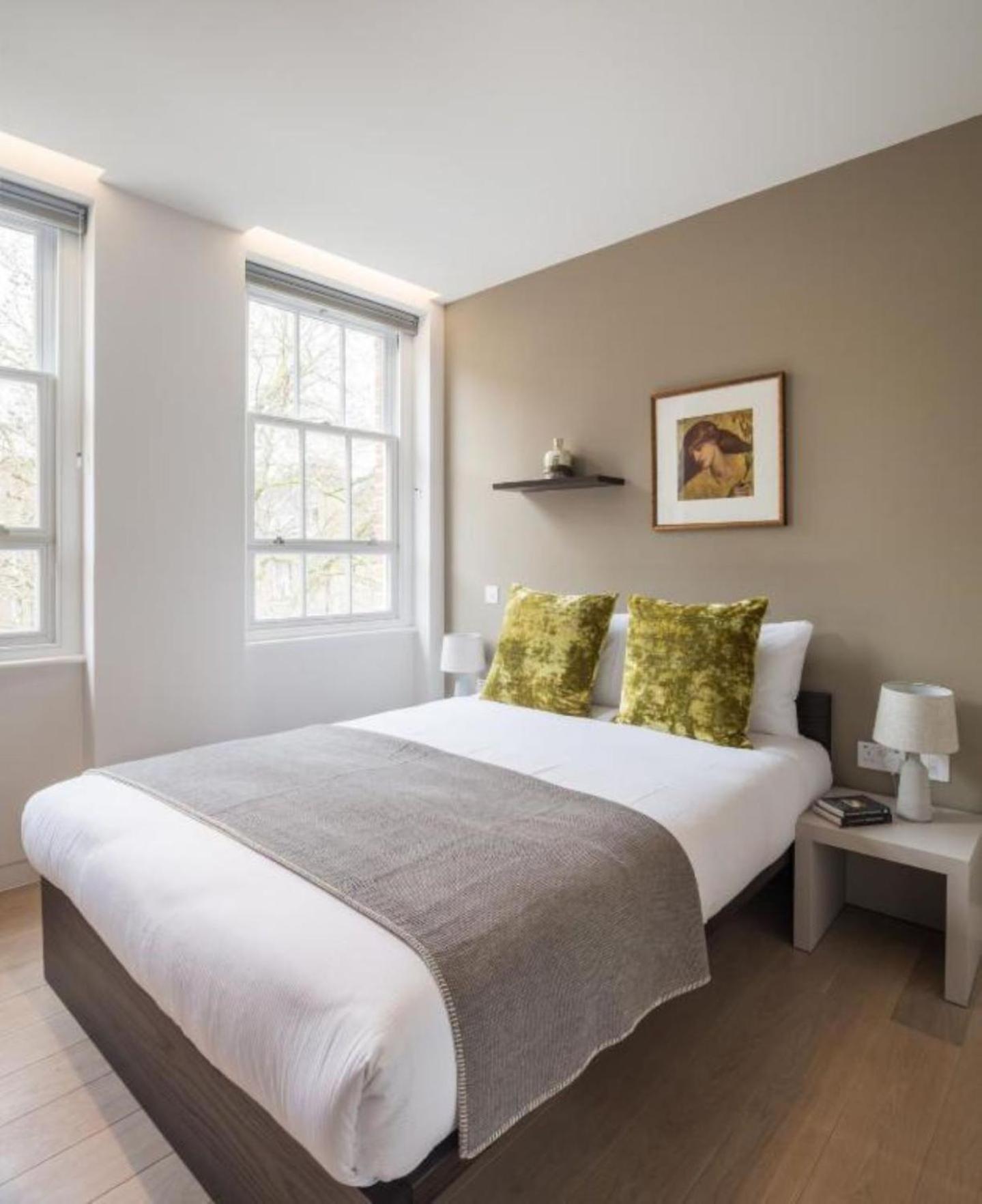 Wells Court By Aeria Apartments London Bagian luar foto